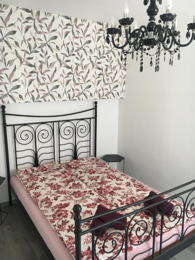 Apartman Mercedes Szeged Exterior photo